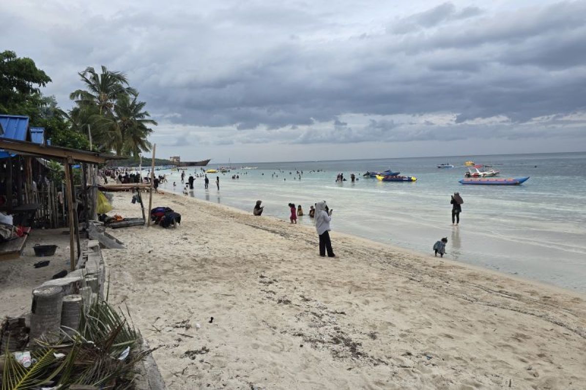 Penginapan di Bira Bulukumba penuh saat libur panjang