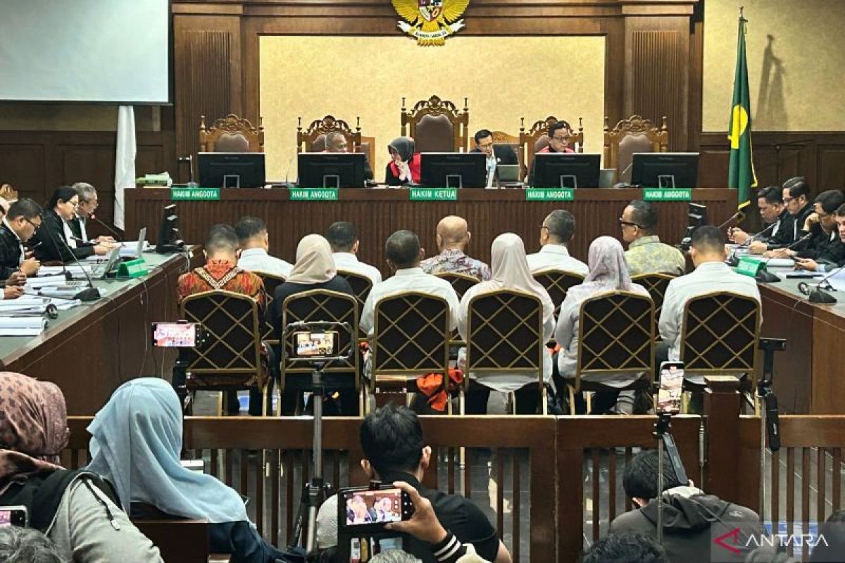 Immanuel Ebenezer didakwa peras pemohon sertifikasi K3 Rp6,52 miliar