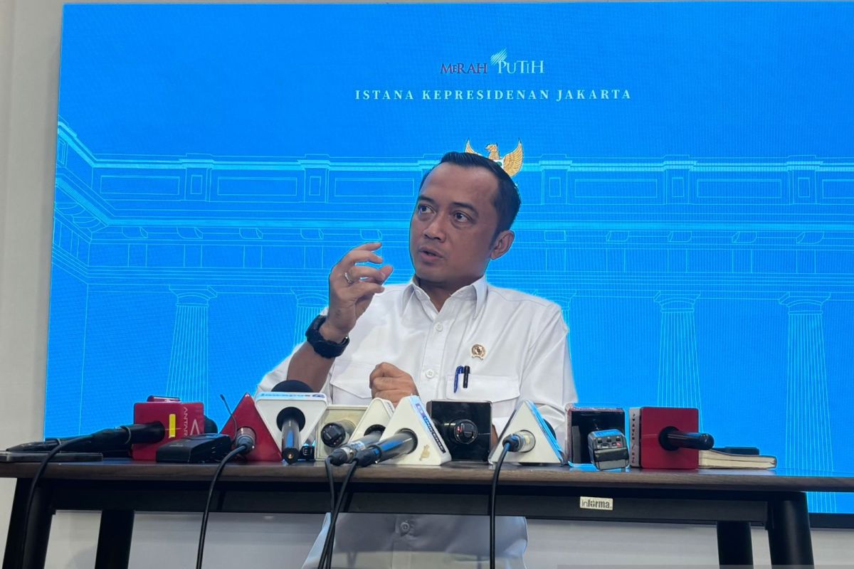 Prabowo to sign maritime deal, meet King Charles and UK PM in London