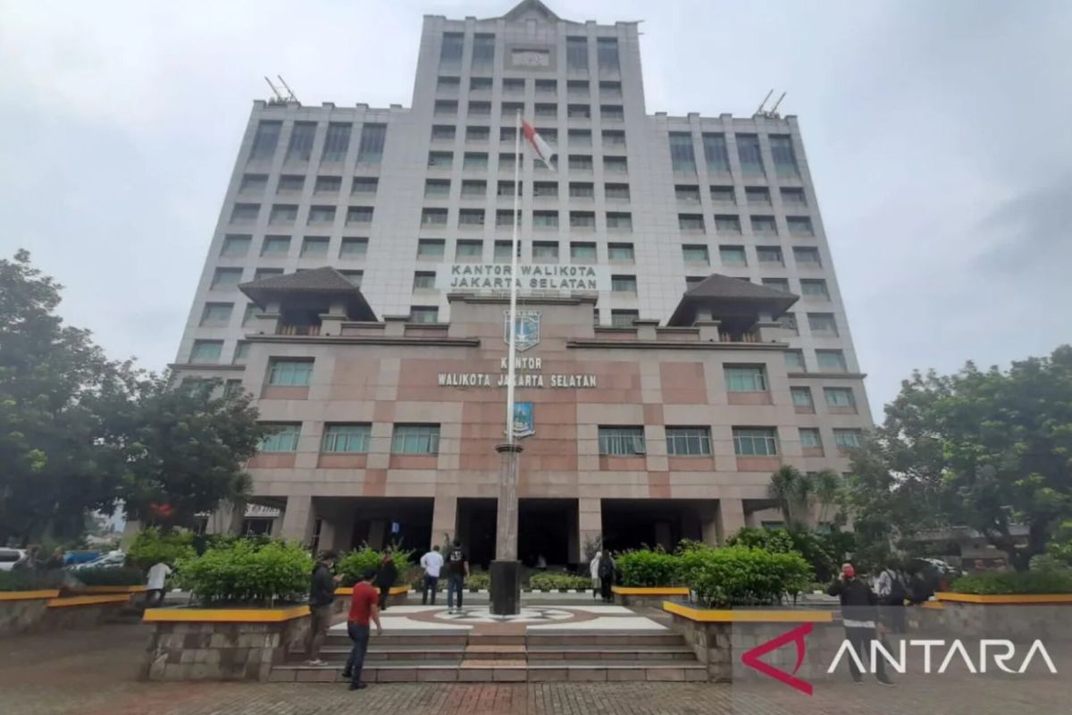 Jaksel pertimbangkan anggaran perbaikan listrik Kantor Wali Kota