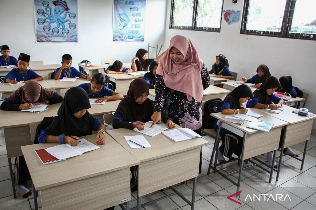 DPR: Penurunan angka putus sekolah wujud hasil kerja keras pemerintah