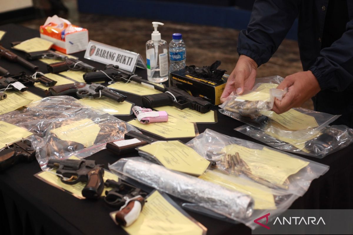 Kriminalitas kemarin, peredaran ekstasi hingga senjata api ilegal 