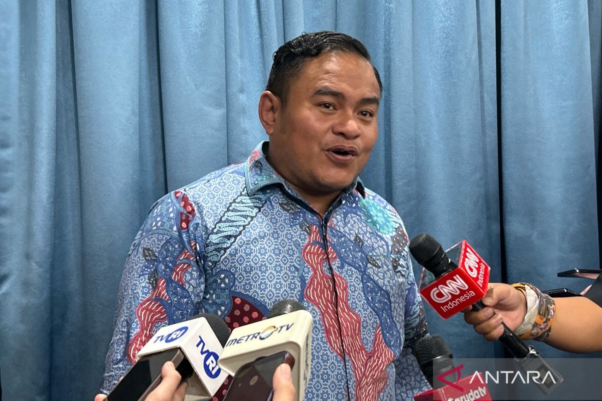 Ekonom dorong pemerintah rilis global bond, bantu BI stabilkan rupiah