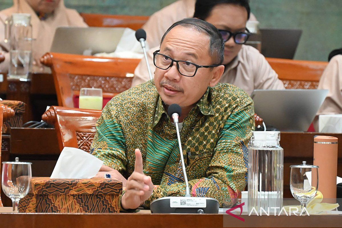 Anggota DPR: Kebijakan Kemendikdasmen jawab persoalan pendidikan