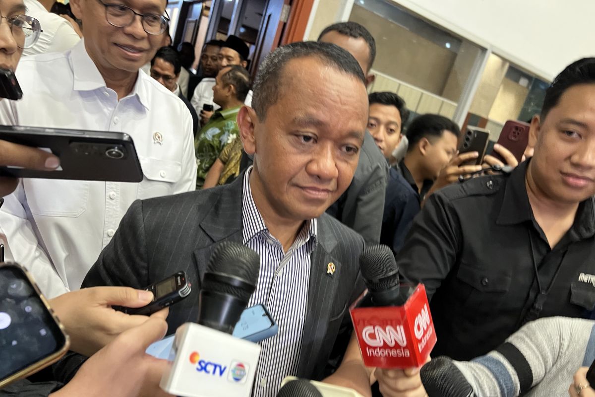 Bahlil bidik divestasi saham Freeport untuk Papua rampung Q1 2026