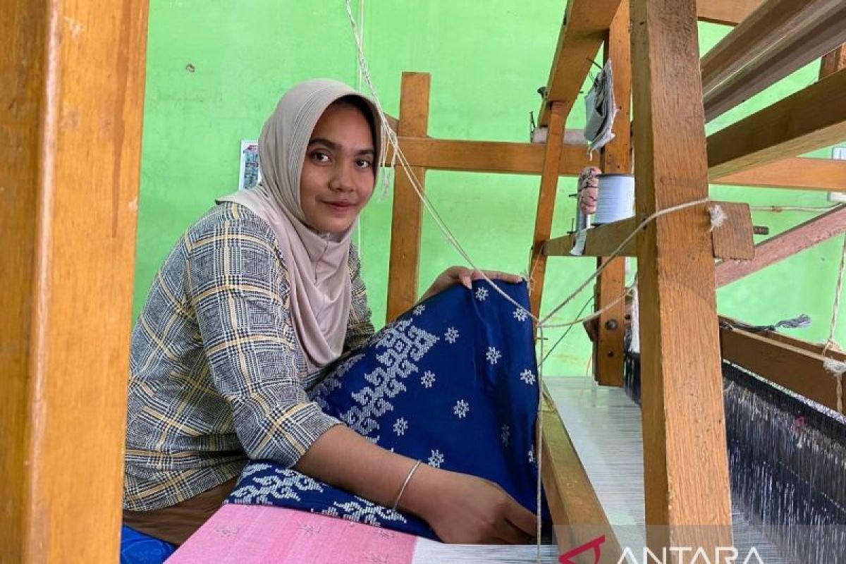 Merawat jejak tenun Melayu dari Pulau Payung