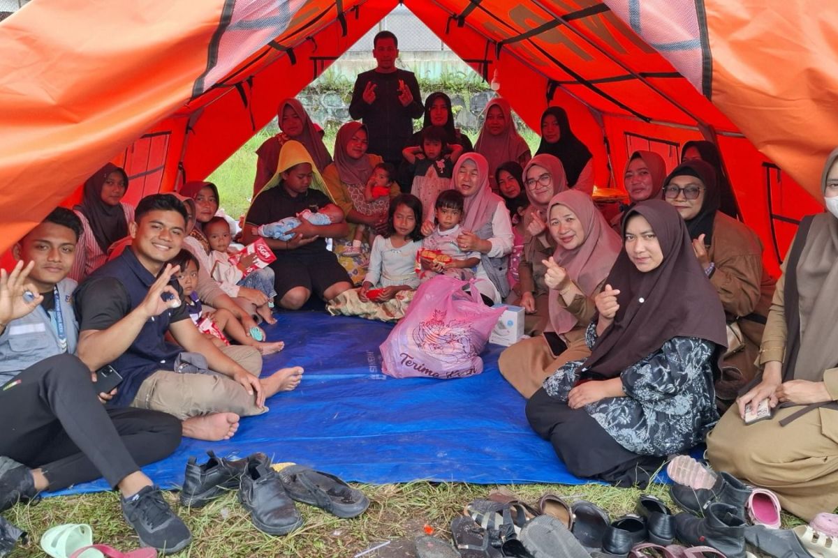 Kementerian Layani Keluarga Berencana bagi Korban Banjir Sumatra