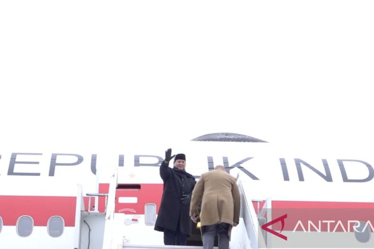 Prabowo travels to Paris for talks with Macron