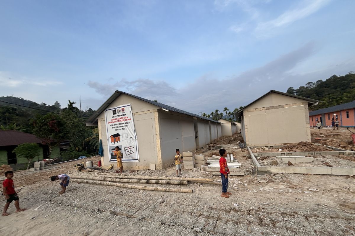 Warga Desa Sibalanga harapkan huntara segera rampung