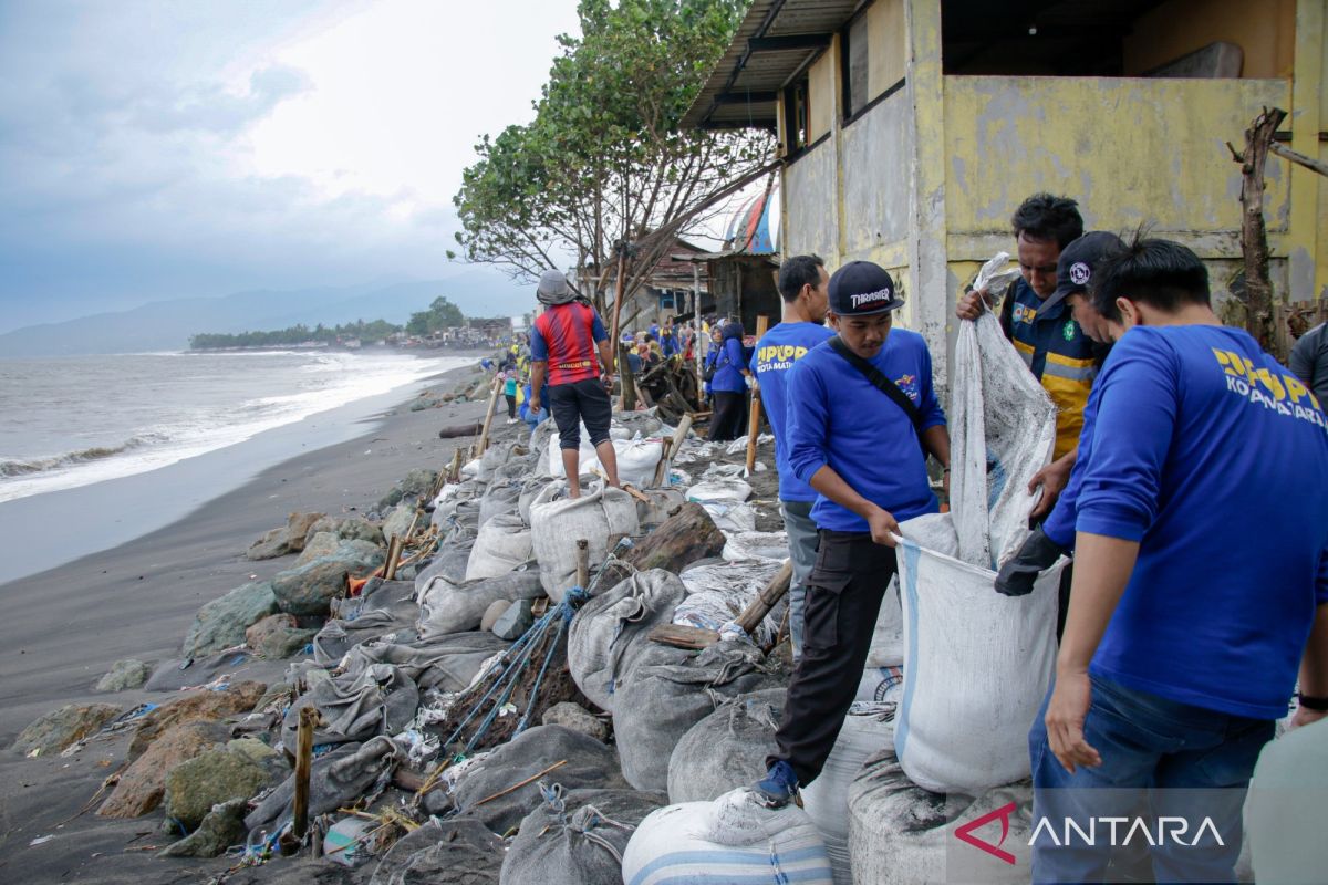 BMKG ingatkan potensi banjir rob saat libur Lebaran di NTB