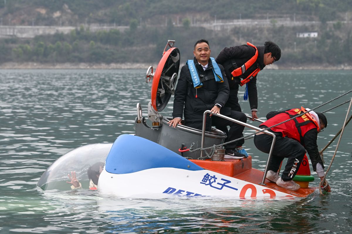 Kapal selam wisata China usai uji coba, siap layani proyek Indonesia