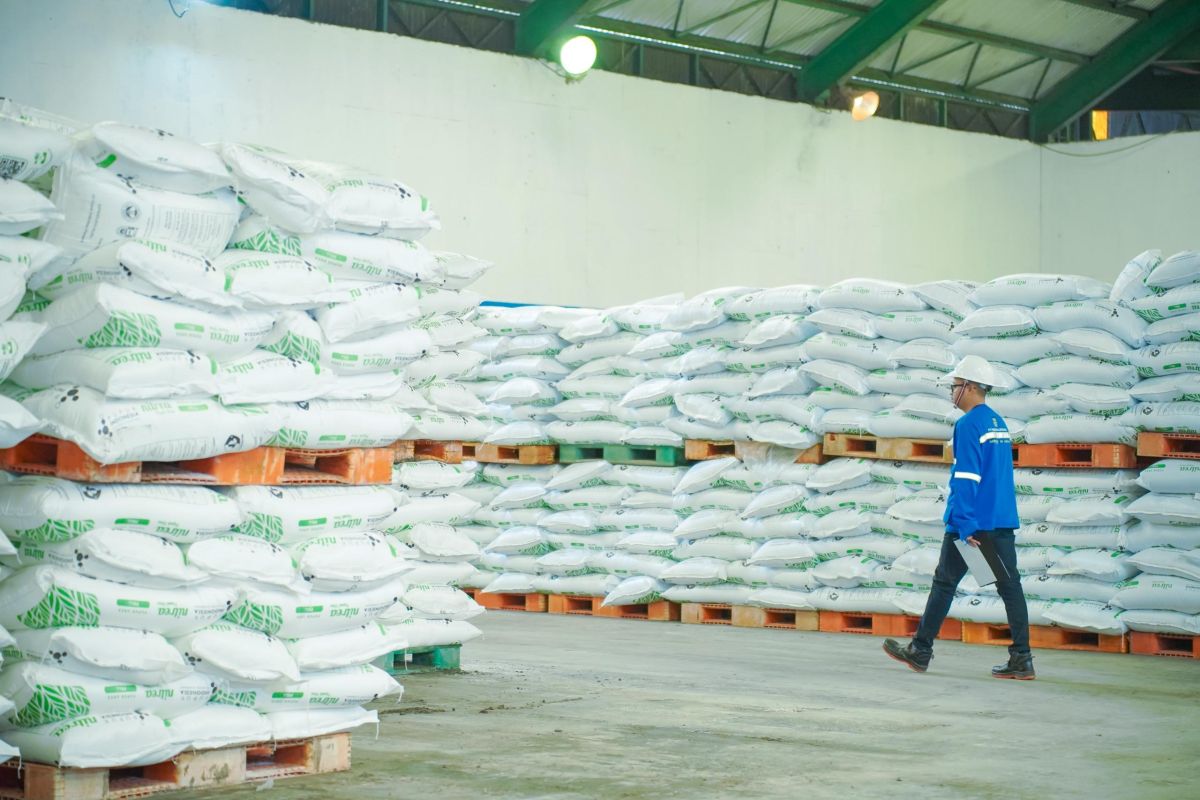Pusri pastikan stok pupuk tersedia di awal tahun sesuai arahan pemerintah