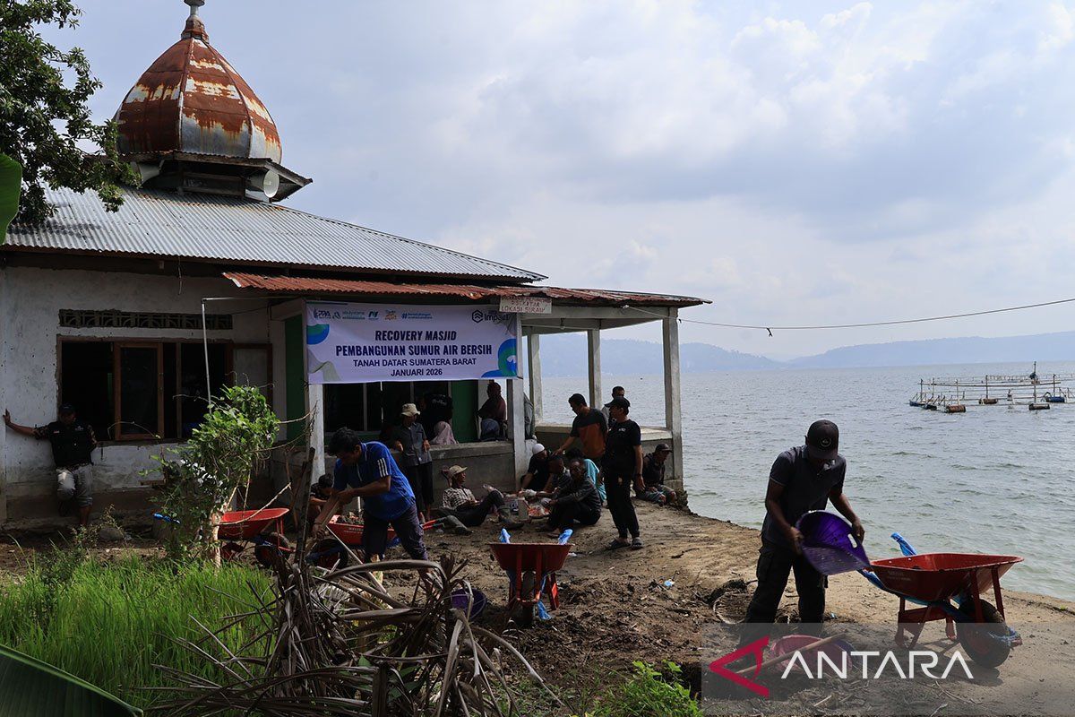 Yayasan Abulyatama bantu fasilitas air bersih warga terdampak bencana
