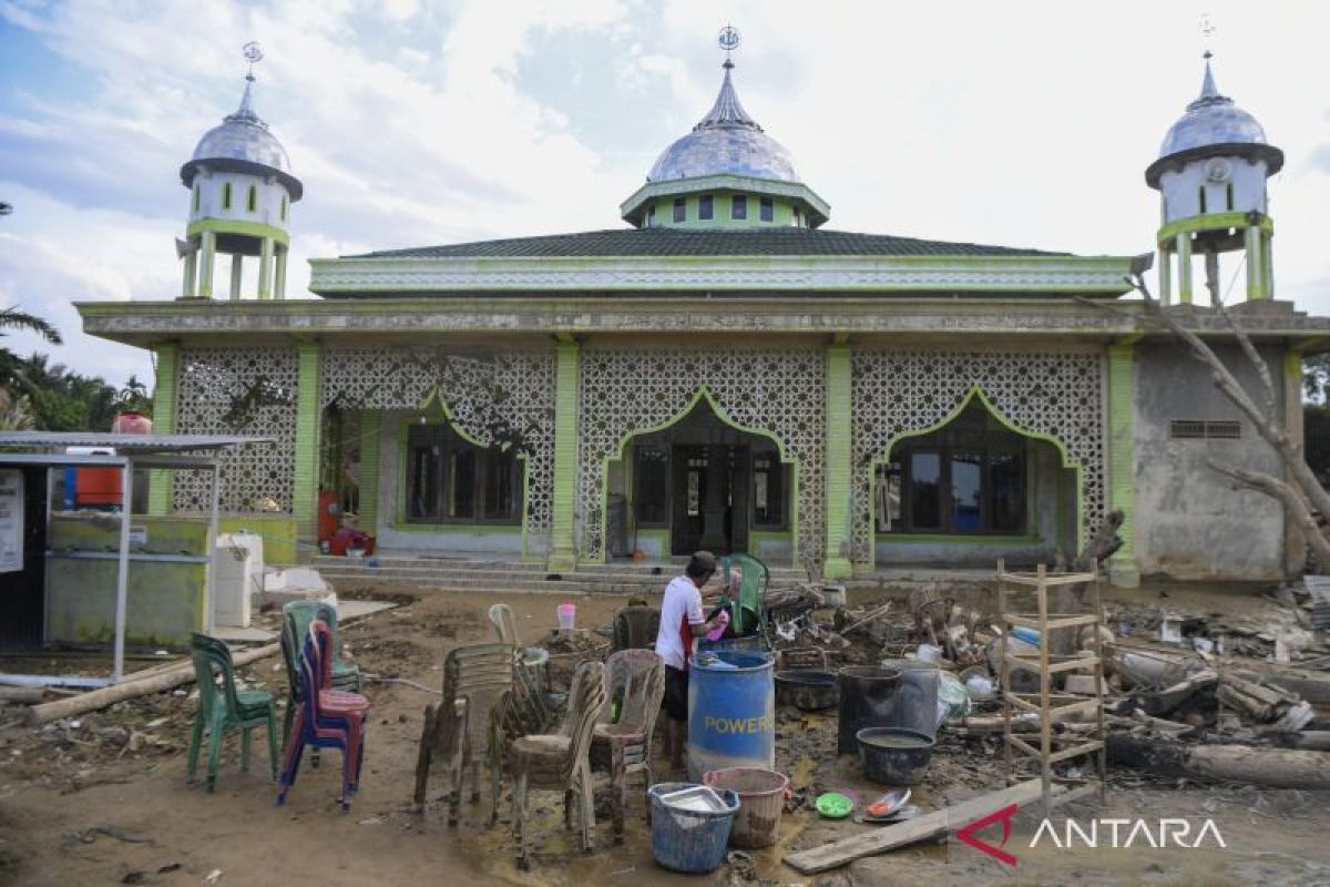 Mendes tegaskan tak ada pengurangan pendamping desa di daerah bencana