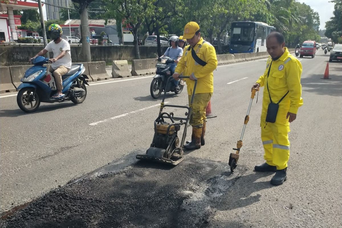 Polisi jalin koordinasi dengan sejumlah instansi terkait jalanan rusak