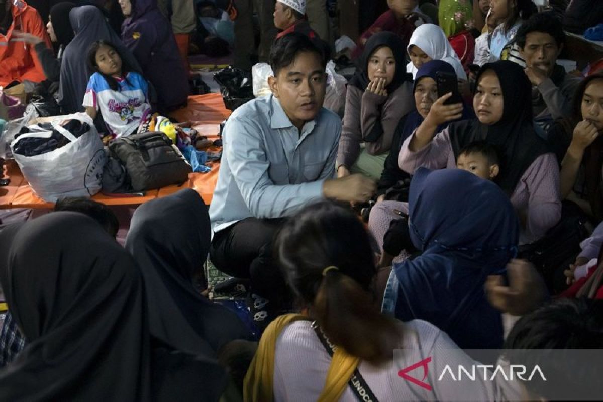 Wapres Gibran tinjau lokasi longsor Cisarua Bandung Barat