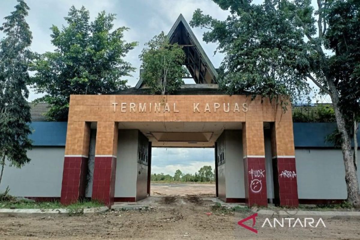 Pemkab Kapuas benahi Terminal Kapuas yang 20 tahun terbengkalai