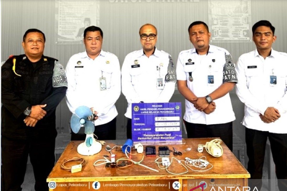 Perkuat Pembinaan, 24 Narapidana Dipindahkan ke Lapas Narkotika Pekanbaru