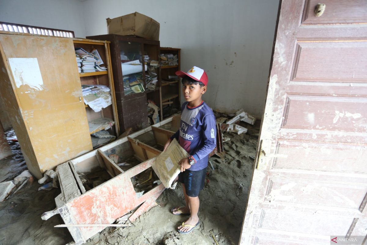 Kemarin, virus Nipah belum masuk RI hingga perbaikan sekolah di Aceh