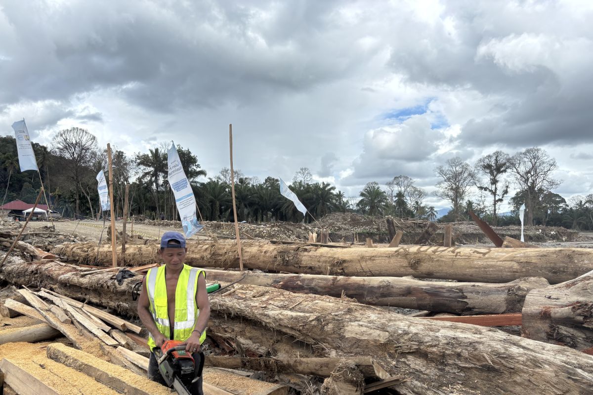 Bupati Tapsel dorong normalisasi komprehensif Sungai Garoga