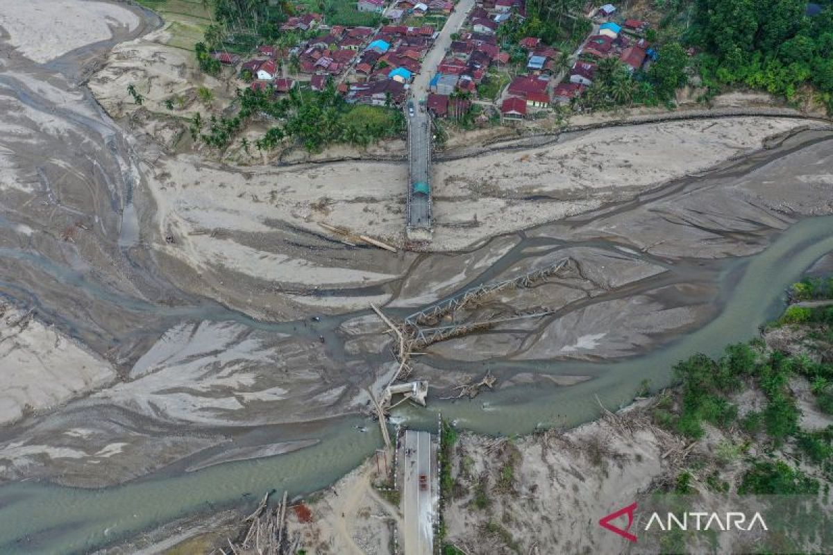 Akses terputus total, dua desa di Gayo Lues masih terisolasi akibat jembatan putus