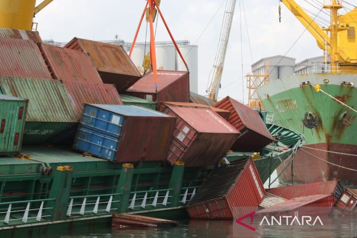 Pelindo Regional 3 evakuasi cepat insiden Kapal Pacific 88