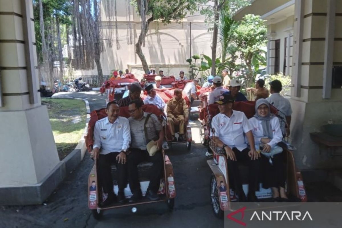 Yayasan GSN salurkan 200 unit becak listrik di Lamongan