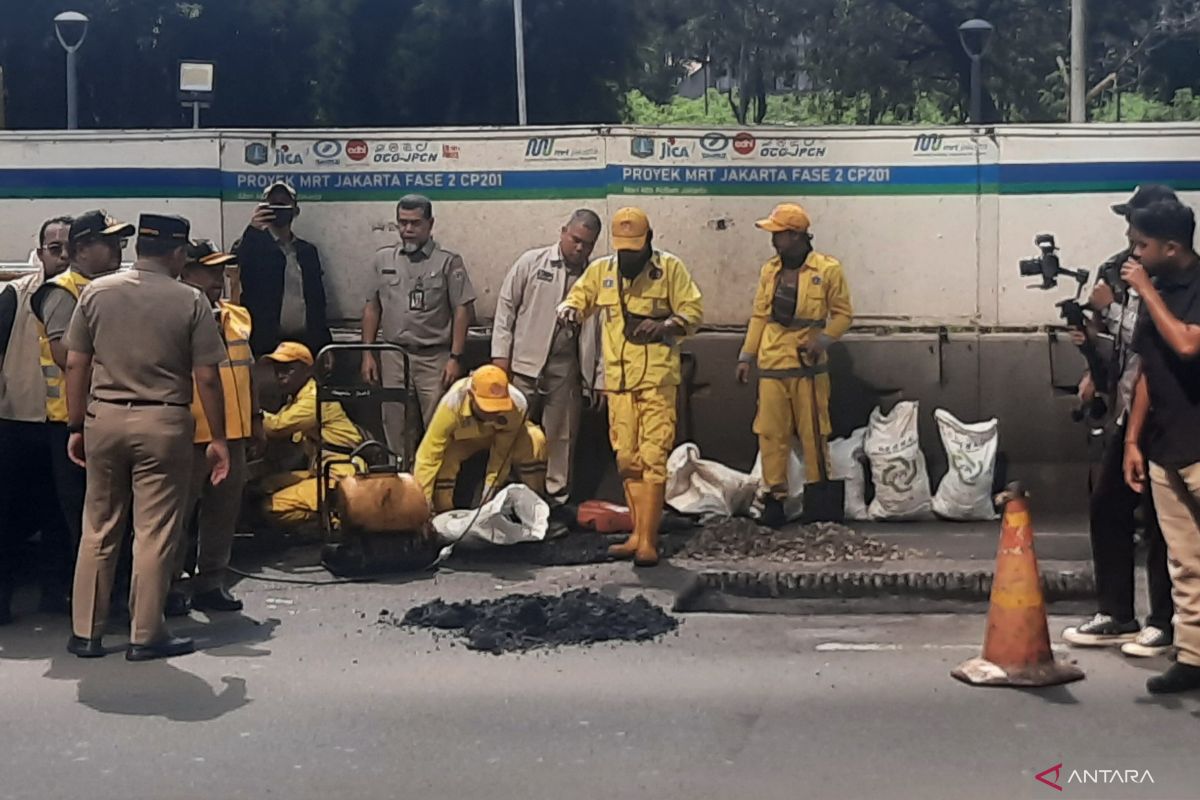 Rano Karno pastikan jalan rusak di Jakarta segera diperbaiki 