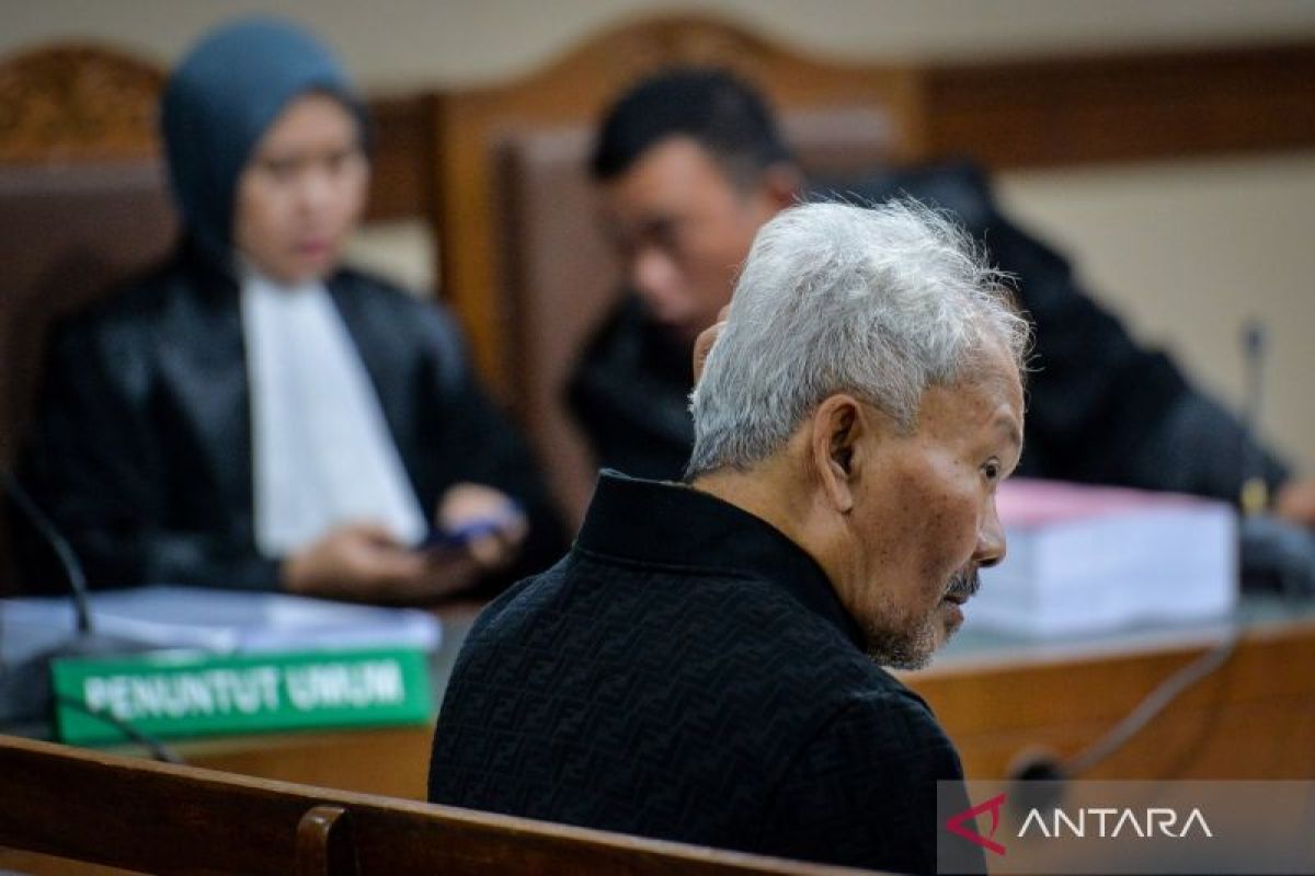 Luhur Budi Djatmiko dituntut 5 tahun penjara di kasus korupsi lahan