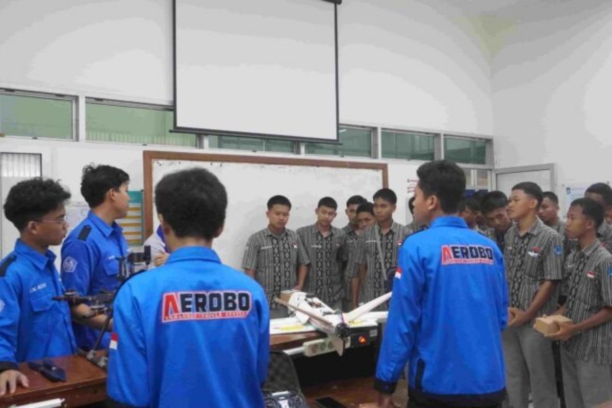 Teknik Elektro UMS komitmen perkuat literasi kampus sejak dini lewat kunjungan pelajar