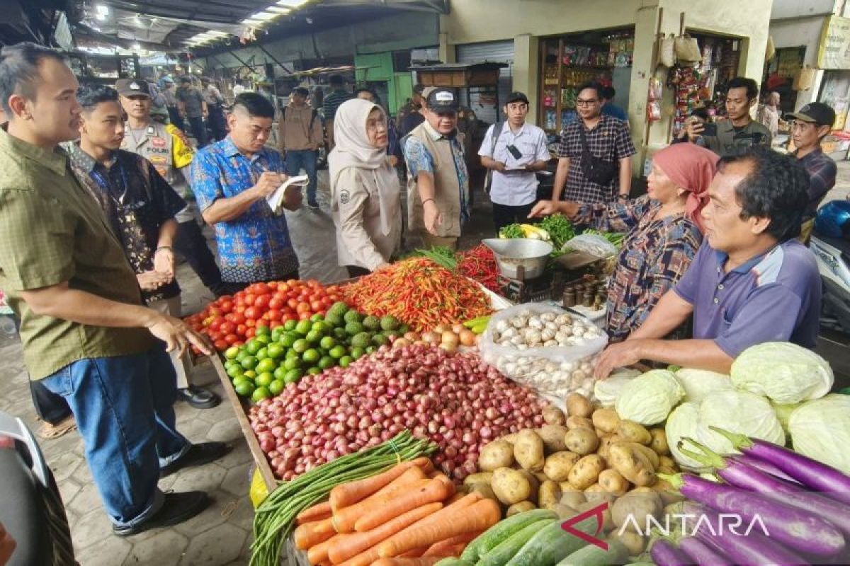 Pemprov Kalteng kawal harga dan pasokan bapok, jaga stabilitas jelang Ramadhan