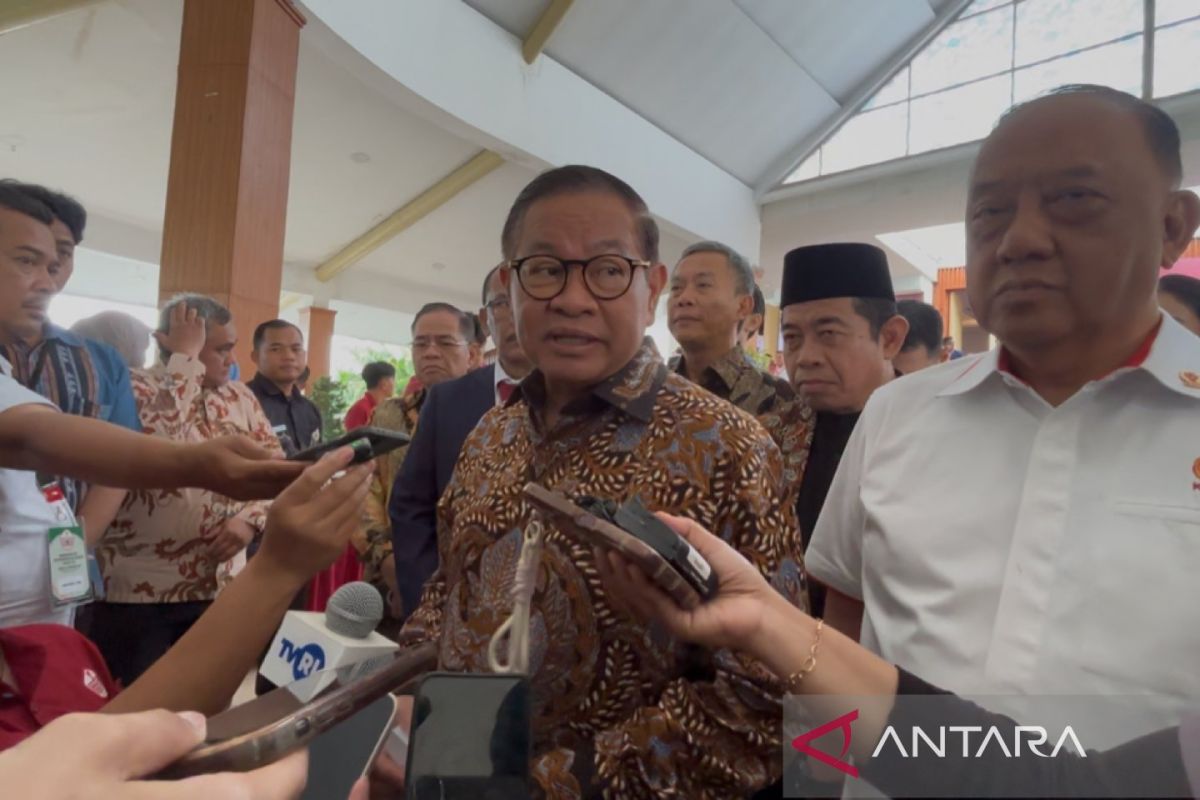 Pramono sebut ramainya penumpang buat lama waktu tunggu Transjakarta