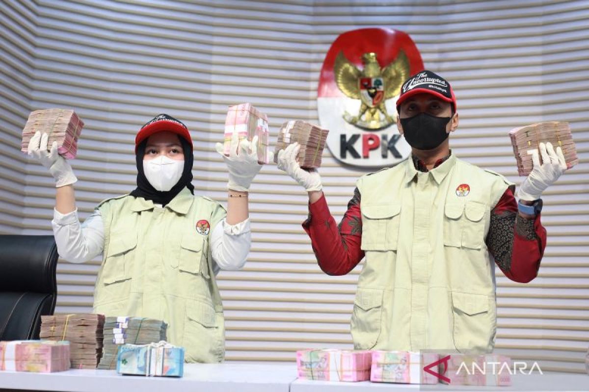 KPK bongkar kasus pajak, Kepala KPP Madya Banjarmasin jadi tersangka