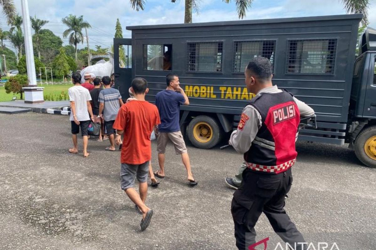 Polres Ogan Ilir titipkan 15 tahanan ke Lapas Tanjung Raja