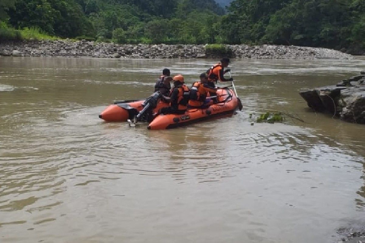 Tim SAR gabungan cari warga hanyut di Sungai Habiye Kabupaten Yalimo