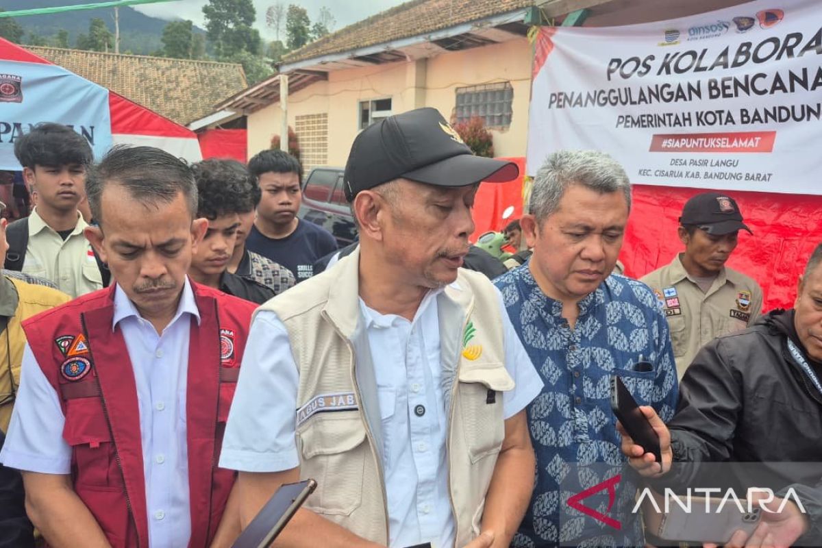 Kemensos beri santunan ke 23 ahli waris korban longsor Bandung Barat