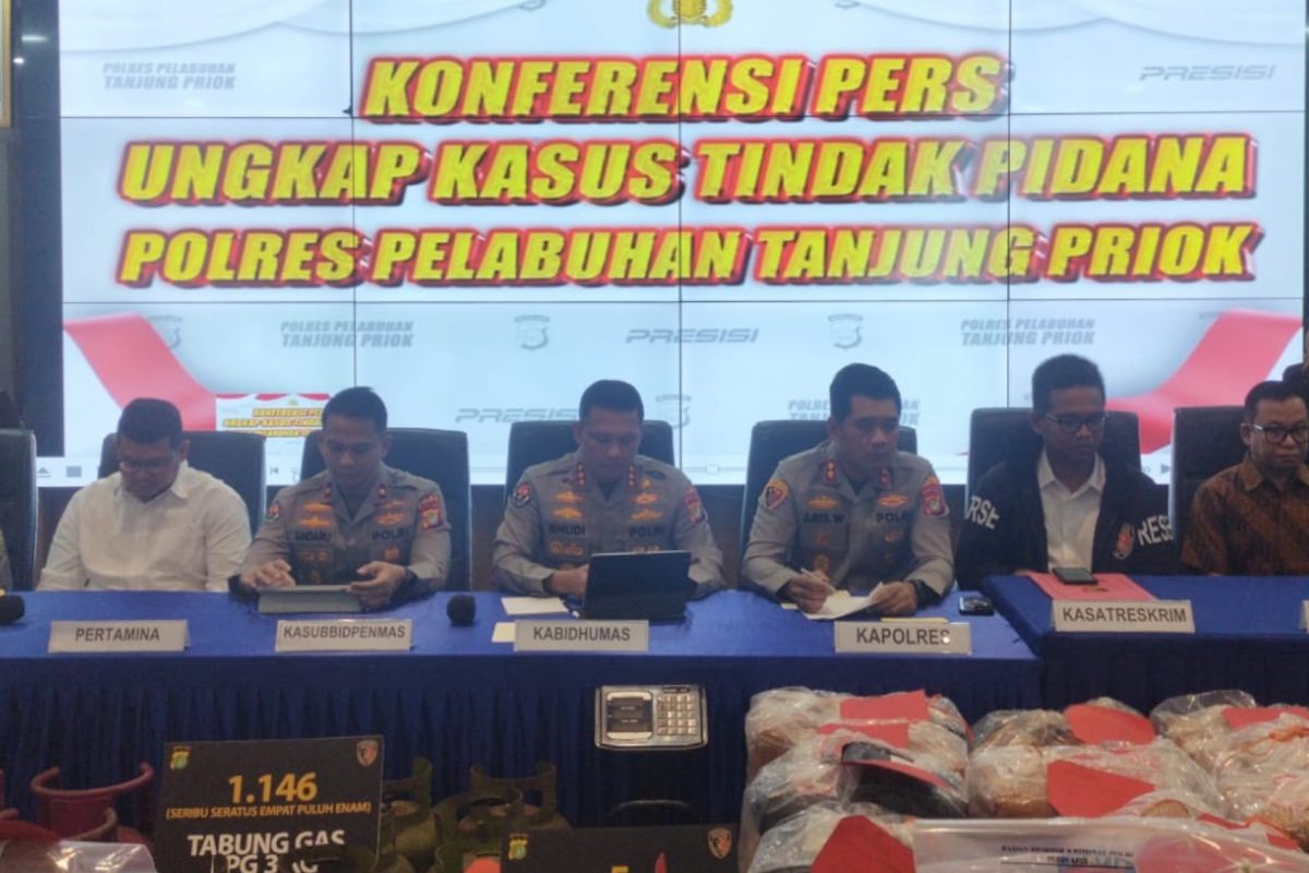 Polisi ringkus lima pengoplos gas bersubsidi di Tanjung Priok