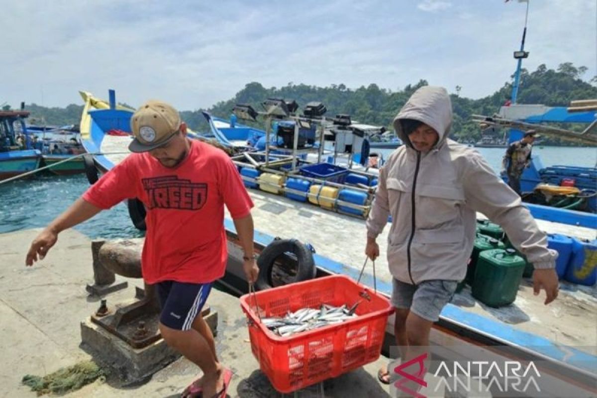 BMKG ingatkan nelayan Kalteng waspadai potensi gelombang tinggi