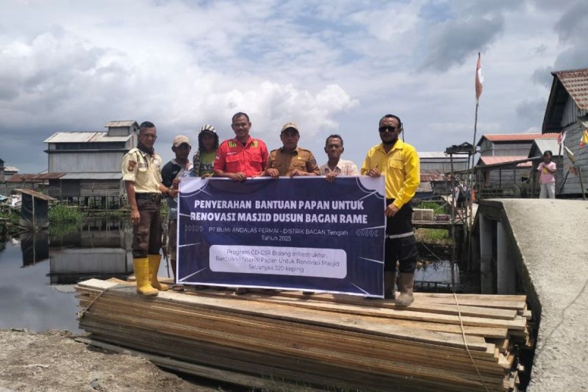 PT Bumi Andalas Permai bantu renovasi masjid di Dusun Bagan Rame OKI