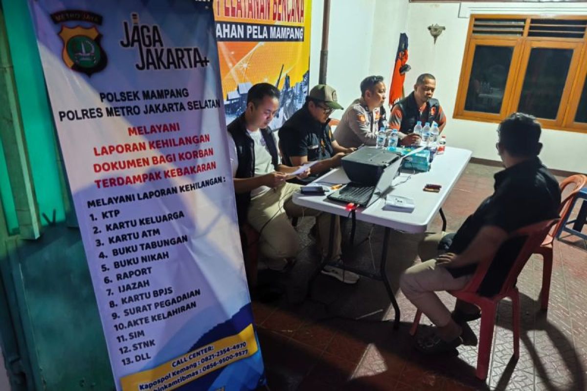 Kepolisian tangani laporan kehilangan dokumen warga korban kebakaran