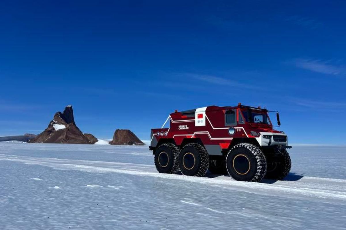 Kendaraan antarktika China telah tempuh jarak 10.000 km