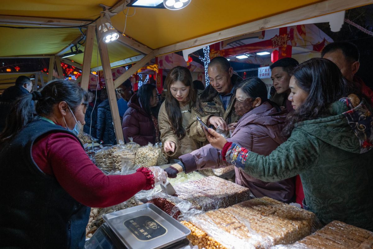 Konsumsi saat Imlek ungkap momentum ekonomi baru China