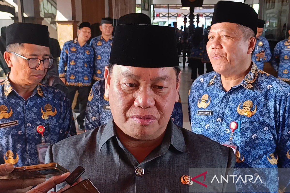 Bupati Kotim instruksikan Disdik telusuri isu pungli Komite Sekolah