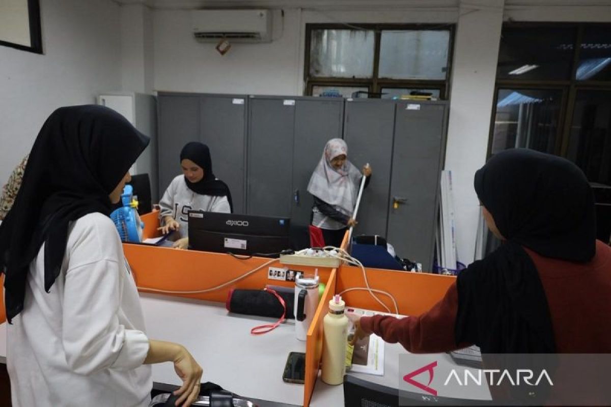 Wujudkan Lingkungan Kerja yang Sehat, Kemenkum Riau Laksanakan Gerakan Indonesia ASRI