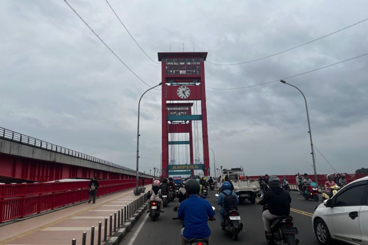 Kota Palembang diprakirakan hujan ringan, Rabu ini
