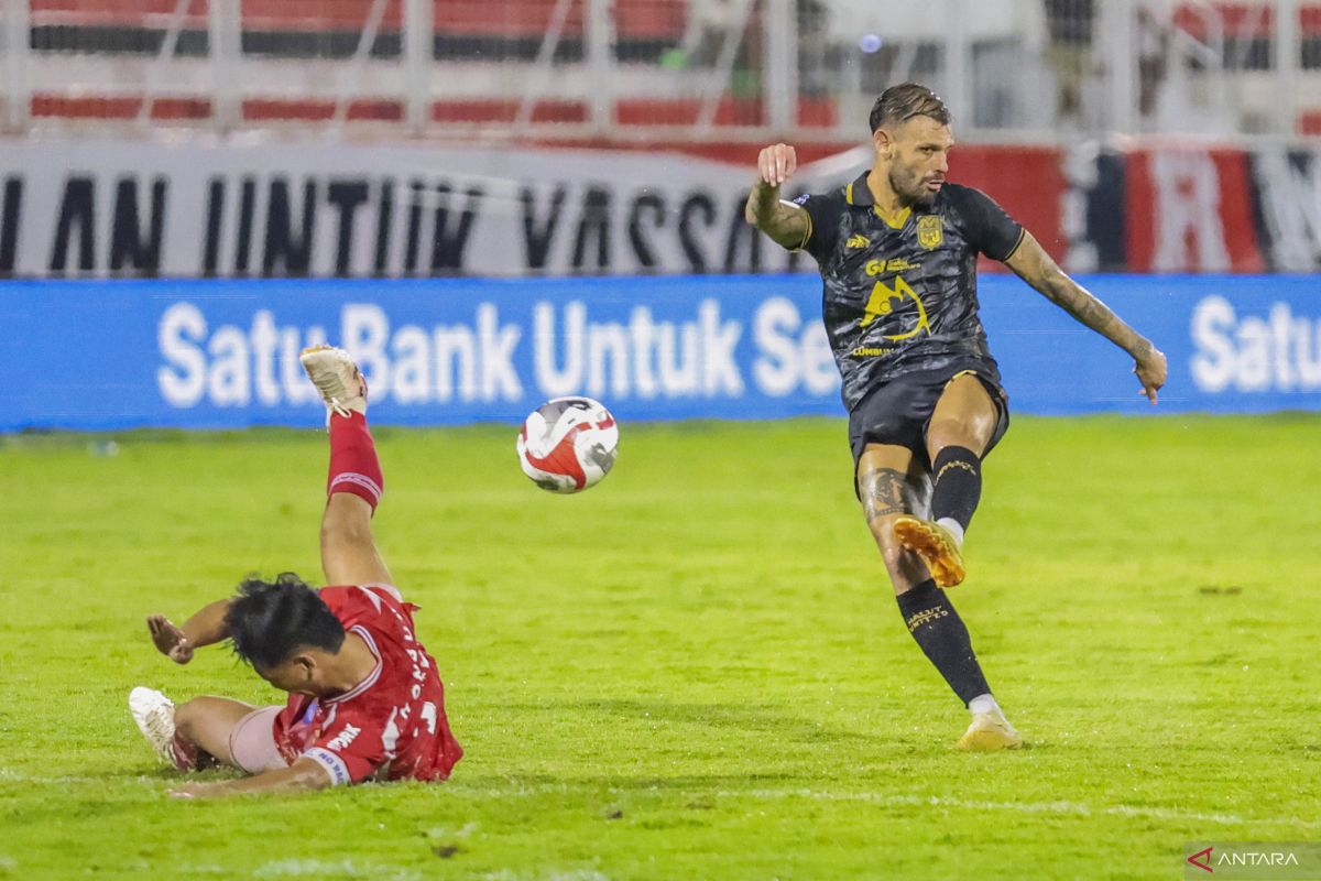 Malut United melumat Persijap 4-0