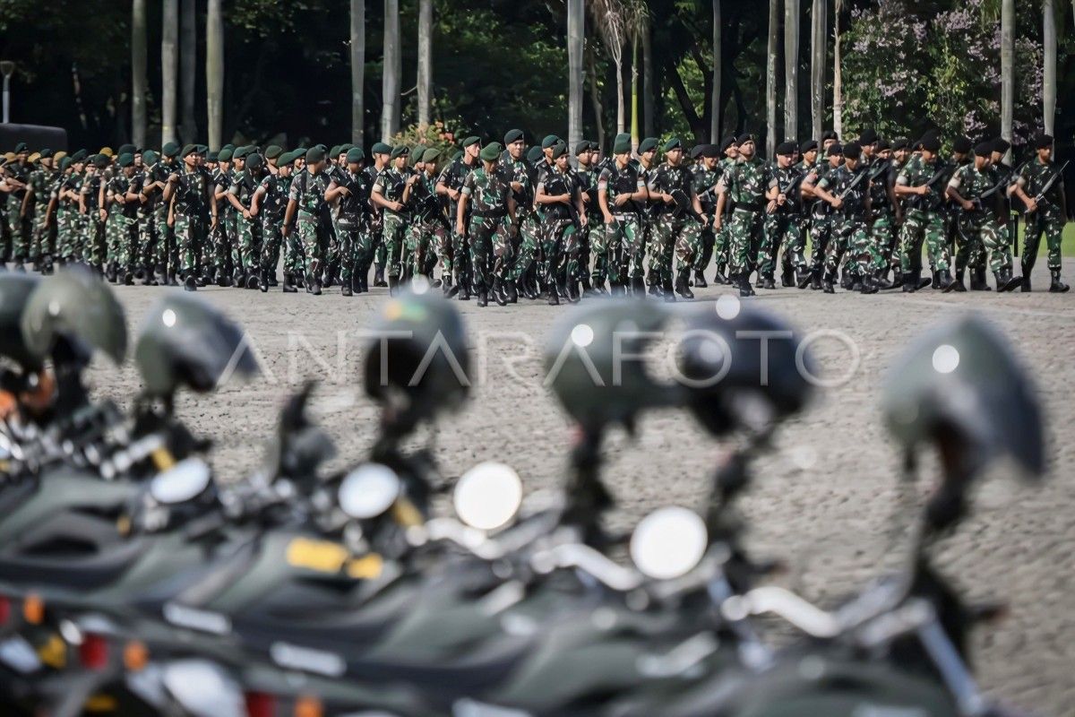 Analis sebut TNI ikut jaga stabilitas ekonomi dari dampak perang