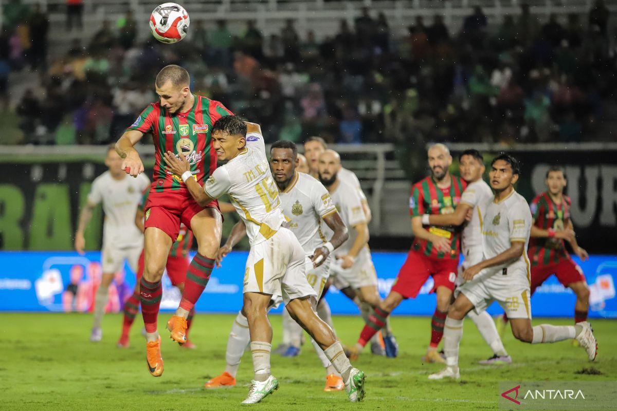 Drama gol di Surabaya! Bhayangkara Presisi Lampung FC curi tiga poin dari Persebaya Surabaya
