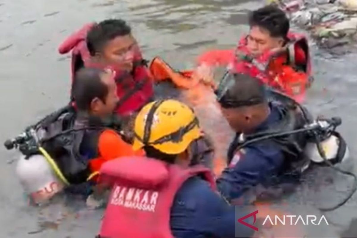 Jenazah bocah tenggelam di kanal Makassar dievakuasi