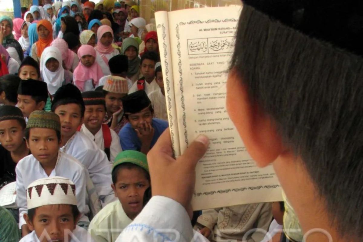 Ketika kelas menjadi ruang iman